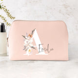 Jouw Initiaal - PU make-uptasje met personaliseerbare bloemeninitialen en naamdesign