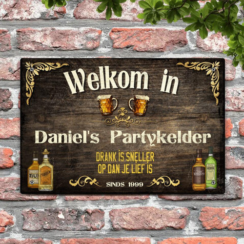 Gepersonaliseerd indoor deurbord Mijn bar met aangepaste naamopdruk en bar-design op Alu-Dibond – Motiv 2
