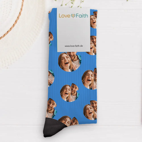 Gepersonaliseerde Valentijnssokken met hartjes, foto en namen - comfortabele sokken met volledig ontwerp