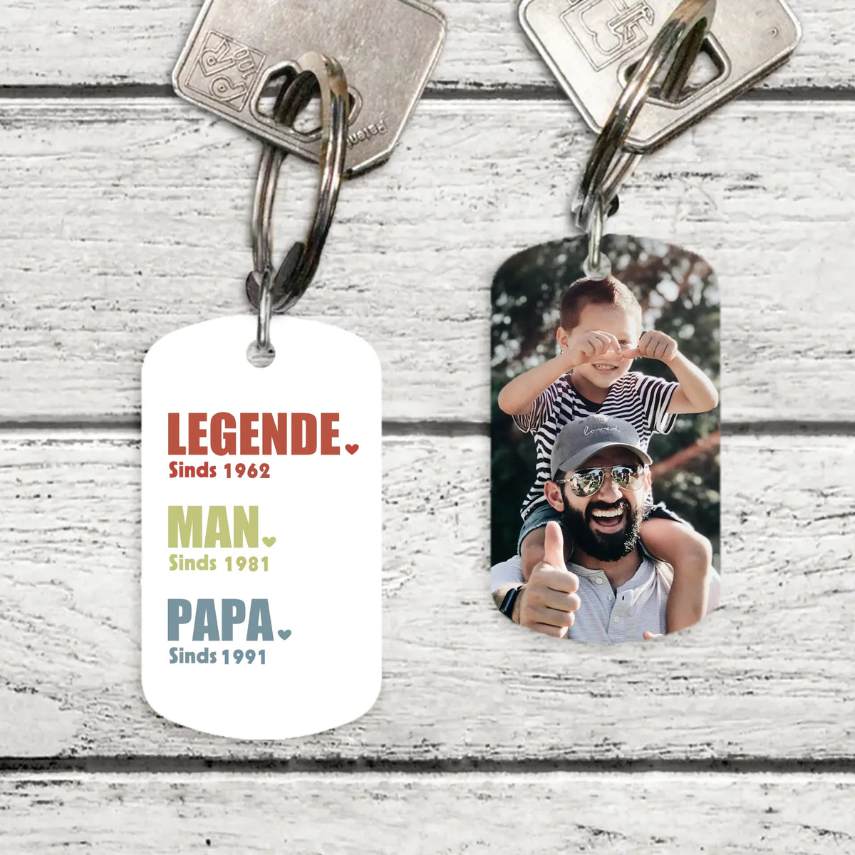 Gepersonaliseerde metalen sleutelhanger Papa en Opa Legende Man met geborsteld roestvrij staal en kleurendruk aan beide