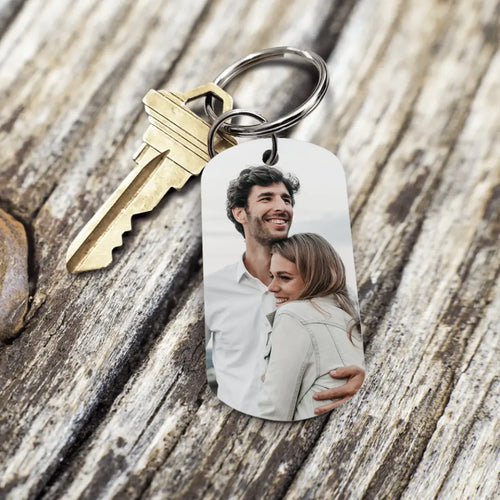 Metalen sleutelhanger met gekleurde fotobedrukking en jubileumdatum voor koppels, geborsteld roestvrij staal – Motiv 2