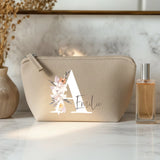 Jouw Initiaal - Vilten make-up tasje met personaliseerbare bloemeninitialen en naamdesign