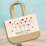 Hier groeit de liefde - Gepersonaliseerde tas met geboortebloemen en namen voor mama en oma