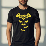 Dadman – Gepersonaliseerd T-shirt voor papa voor Vaderdag (donker)
