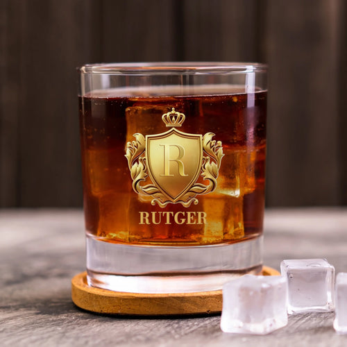 Gepersonaliseerd whiskyglas met initiaal en embleem voor whiskey liefhebbers