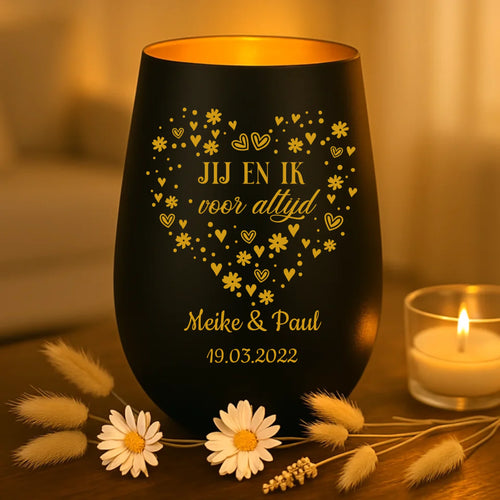 persoonlijk cadeau - zwart-goud windlicht met naamgravure - handgemaakt door Love & Faith